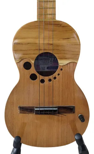 CUATRO MODELO 35 DE 15 TRASTES / 8 HUECO